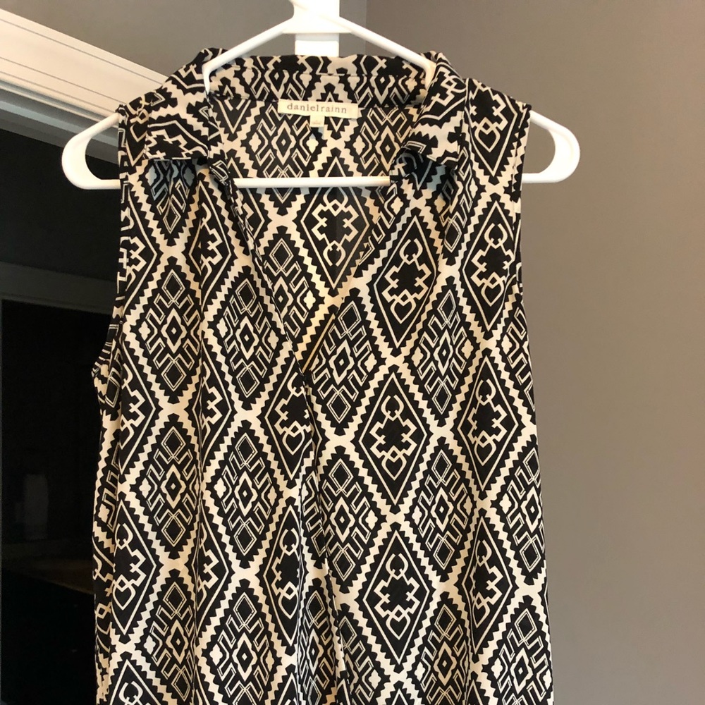 Daniel Rainn Sleeveless Blouse, White&Black, Small